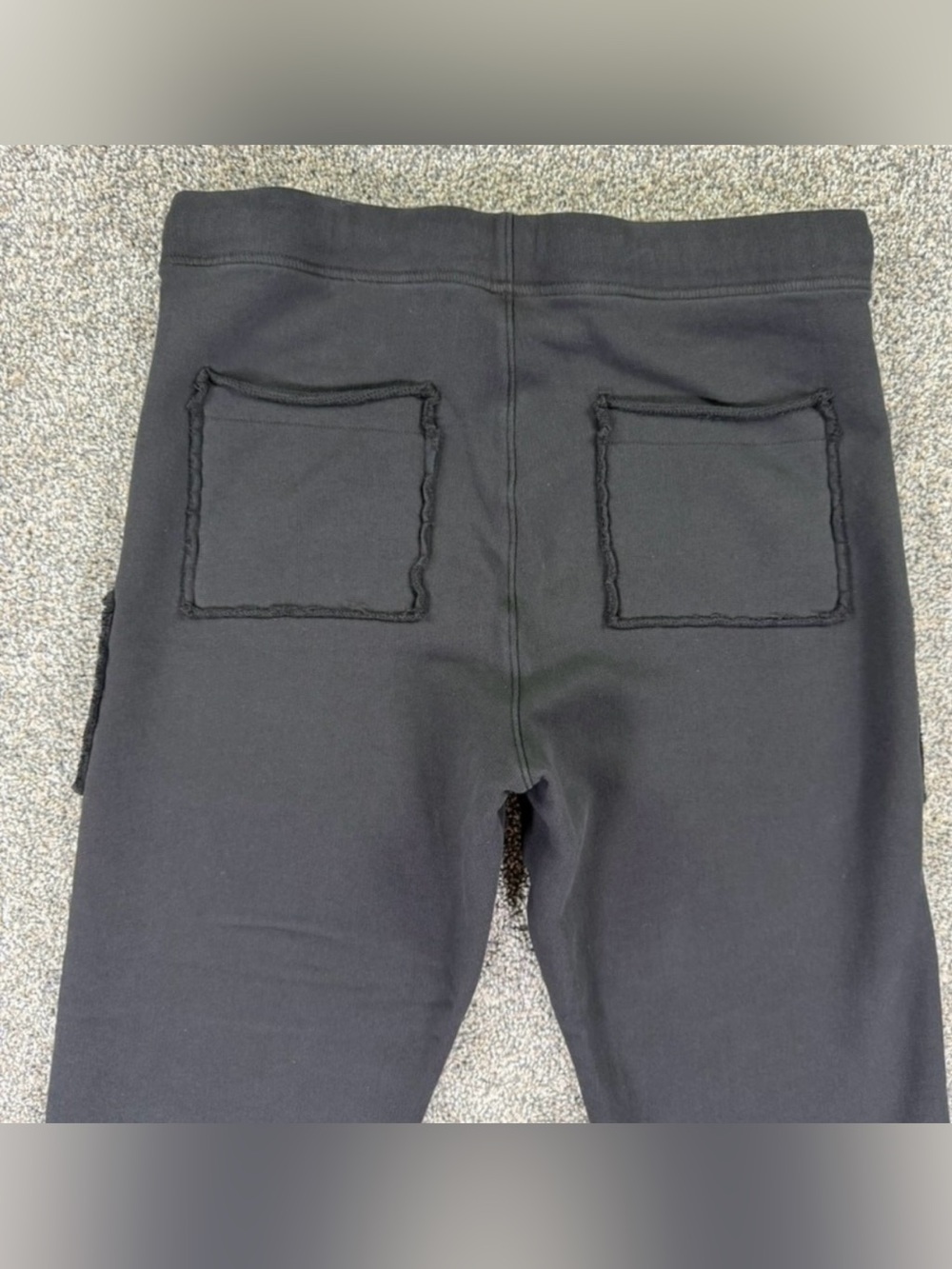 Frank & Eileen | Triple Fleece Eamon Black Raw Edge Jogger Sweatpants Women’s - Picture 2 of 8